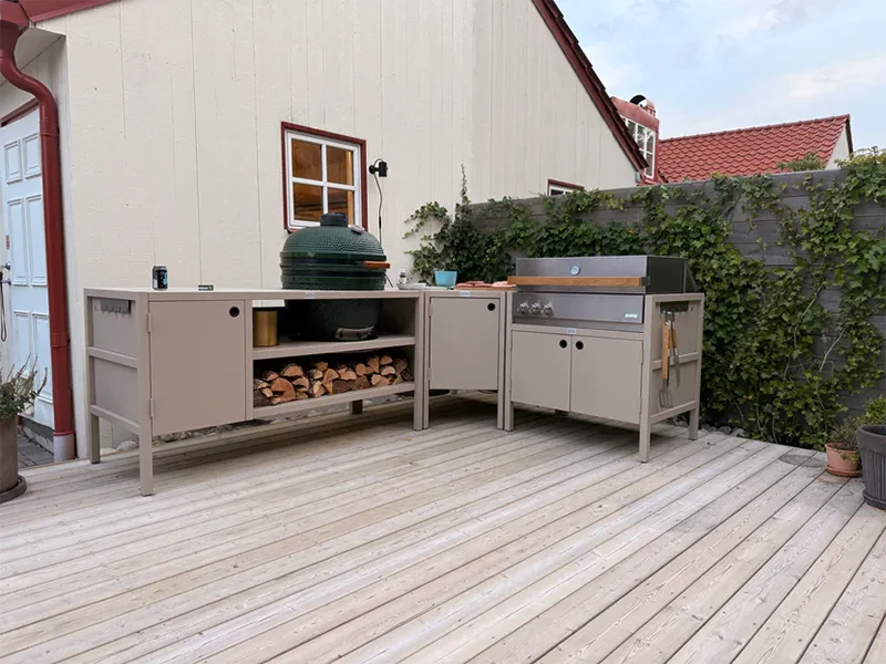 Outdoor Kitchen Cabinet with Grill